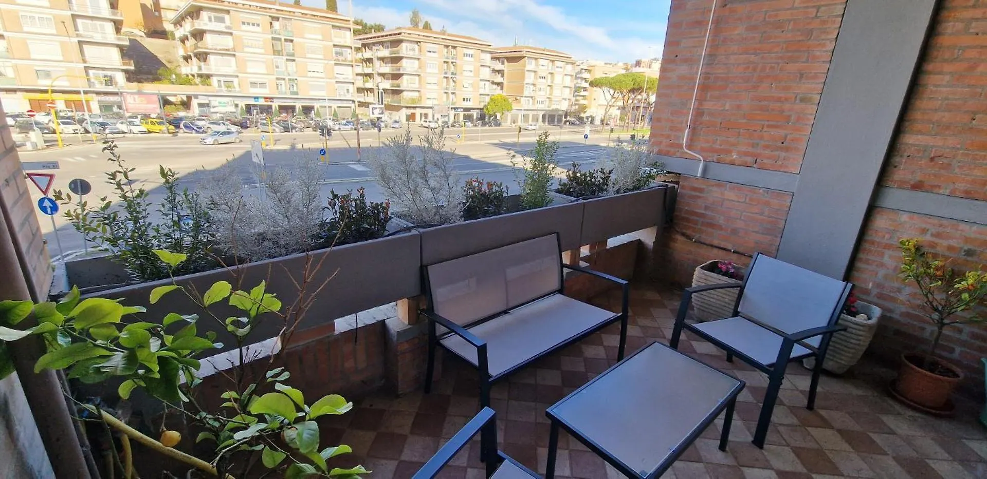 Large Apartment In San Pietro Rome